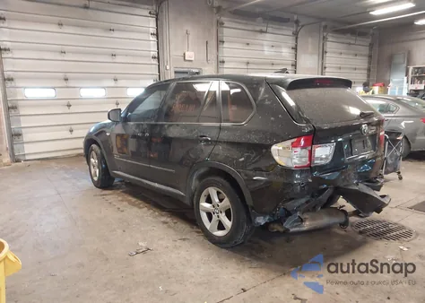 2010 BMW X5 xDrive30I z USA, uszkodzony, nr VIN 5UXFE4C50AL382376